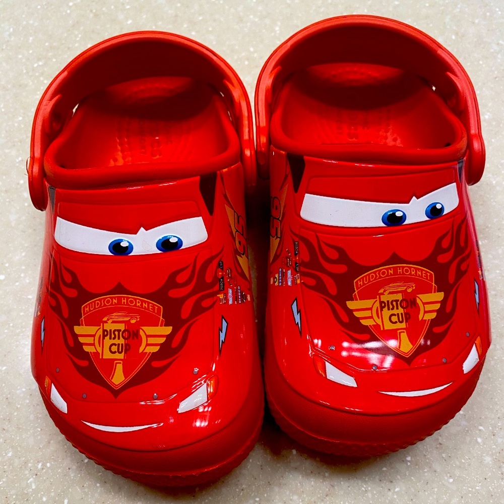 Lightning McQueen Crocs! Childs size 9